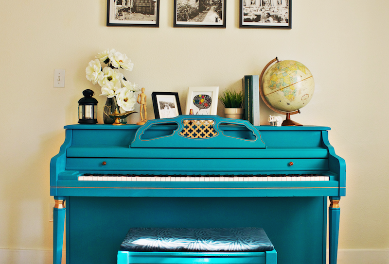  photo blue piano 03.png