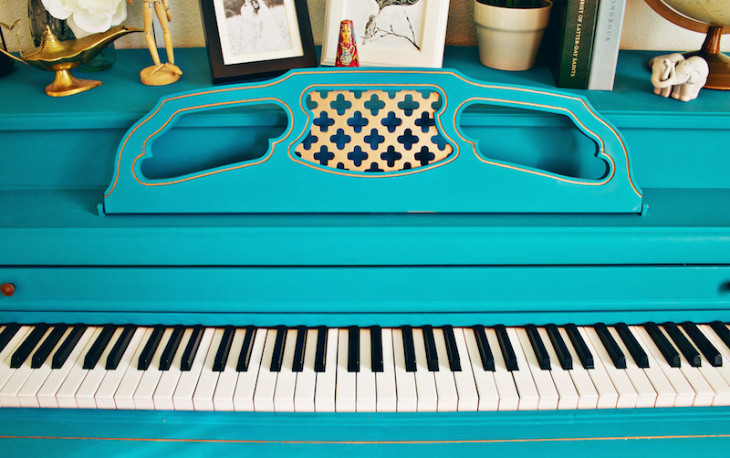  photo blue piano 07.png