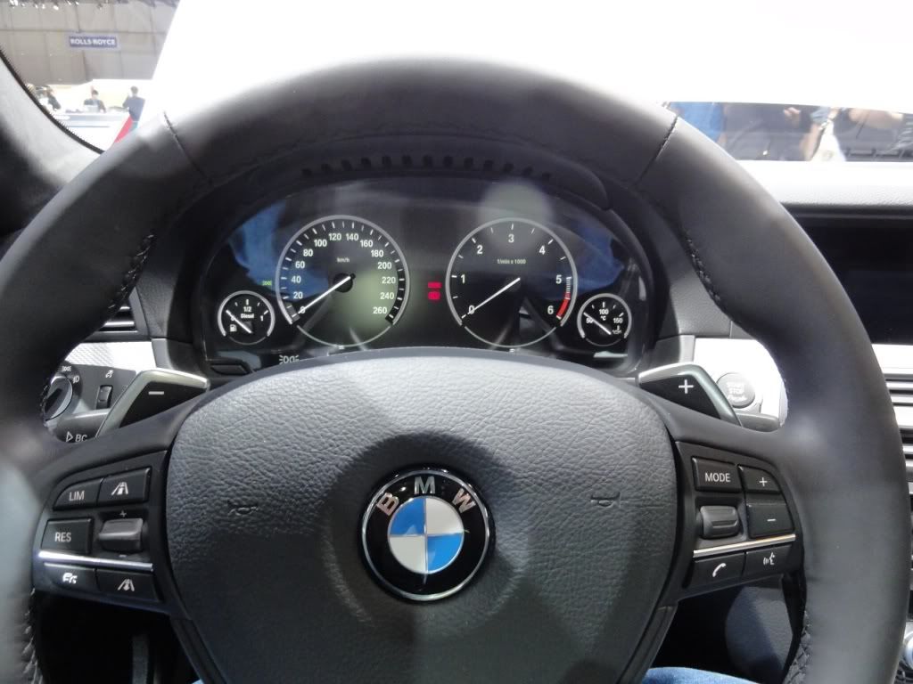 M550d-interior.jpg