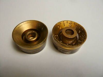 Comparison of original and vintage knobs
