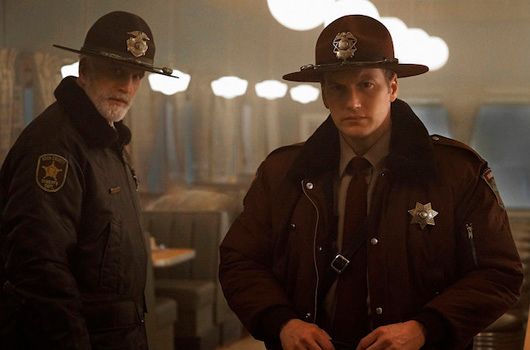 Ted Danson en Patrick Wilson in Fargo