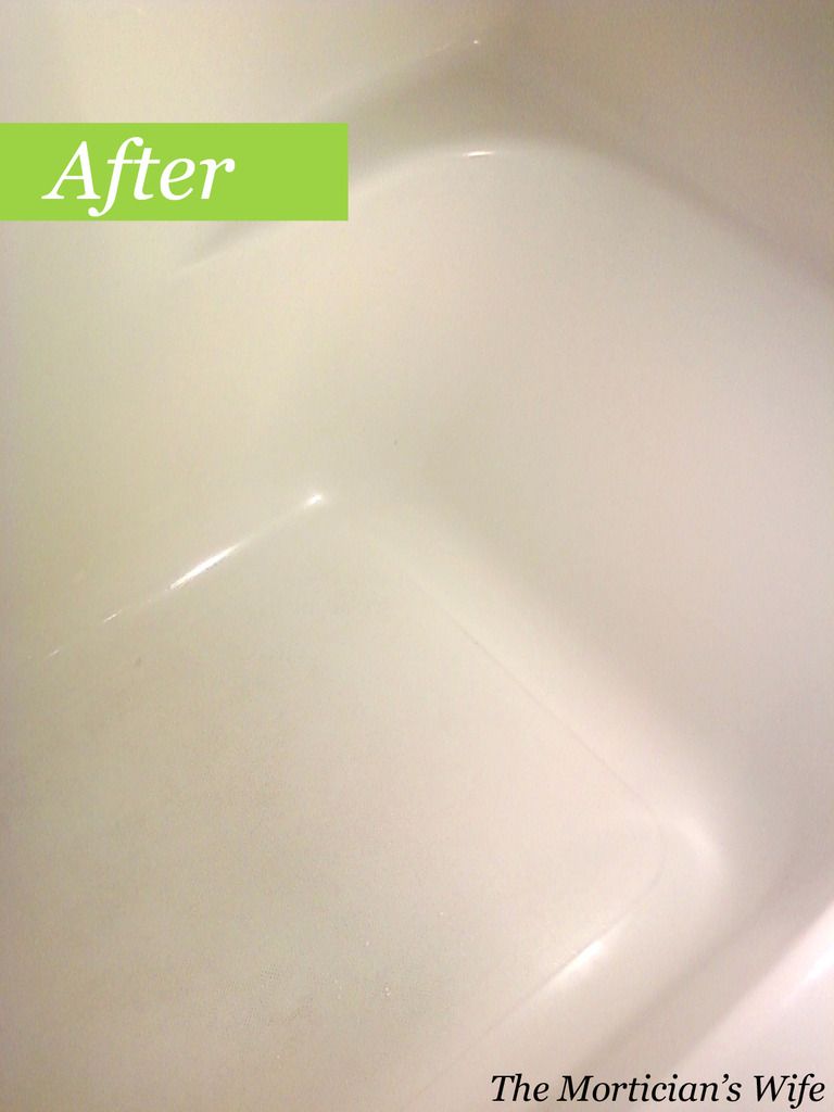 How to clean a bathroom and tub