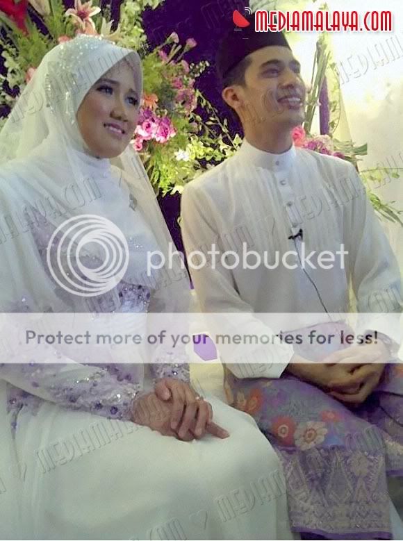 Gambar pertunangan Ashraf Muslim & Noor Dayana Lokman