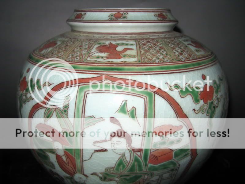 Chinese exalted famille rose porcelain figures pot  